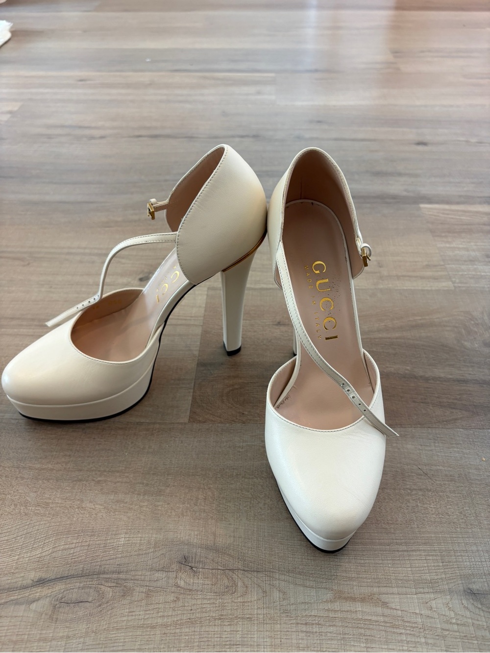 Gucci d’Orsay platform pump ivory